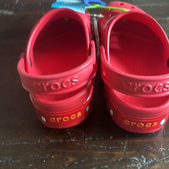 NWT lighting McQueen crocs - Picture 4 of 5